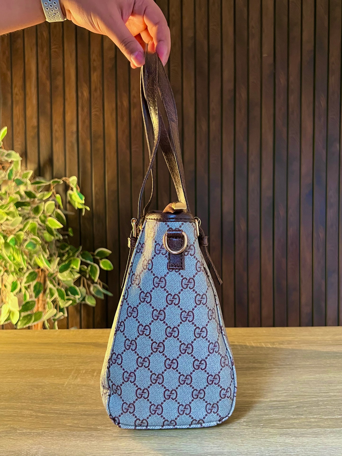 Gucci Beige