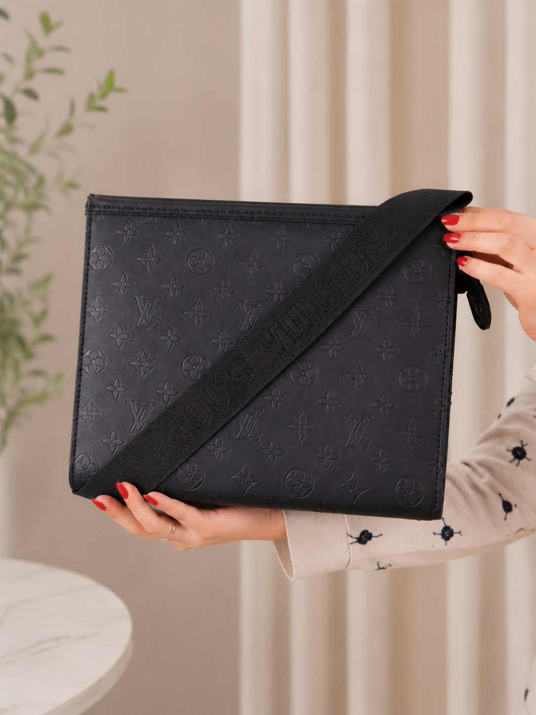 Elite Black Clutch